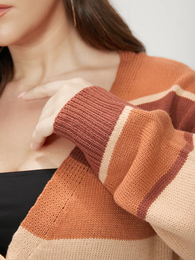 Colorblock Contrast Pointelle Knit Button Front Cardigan - Image 6