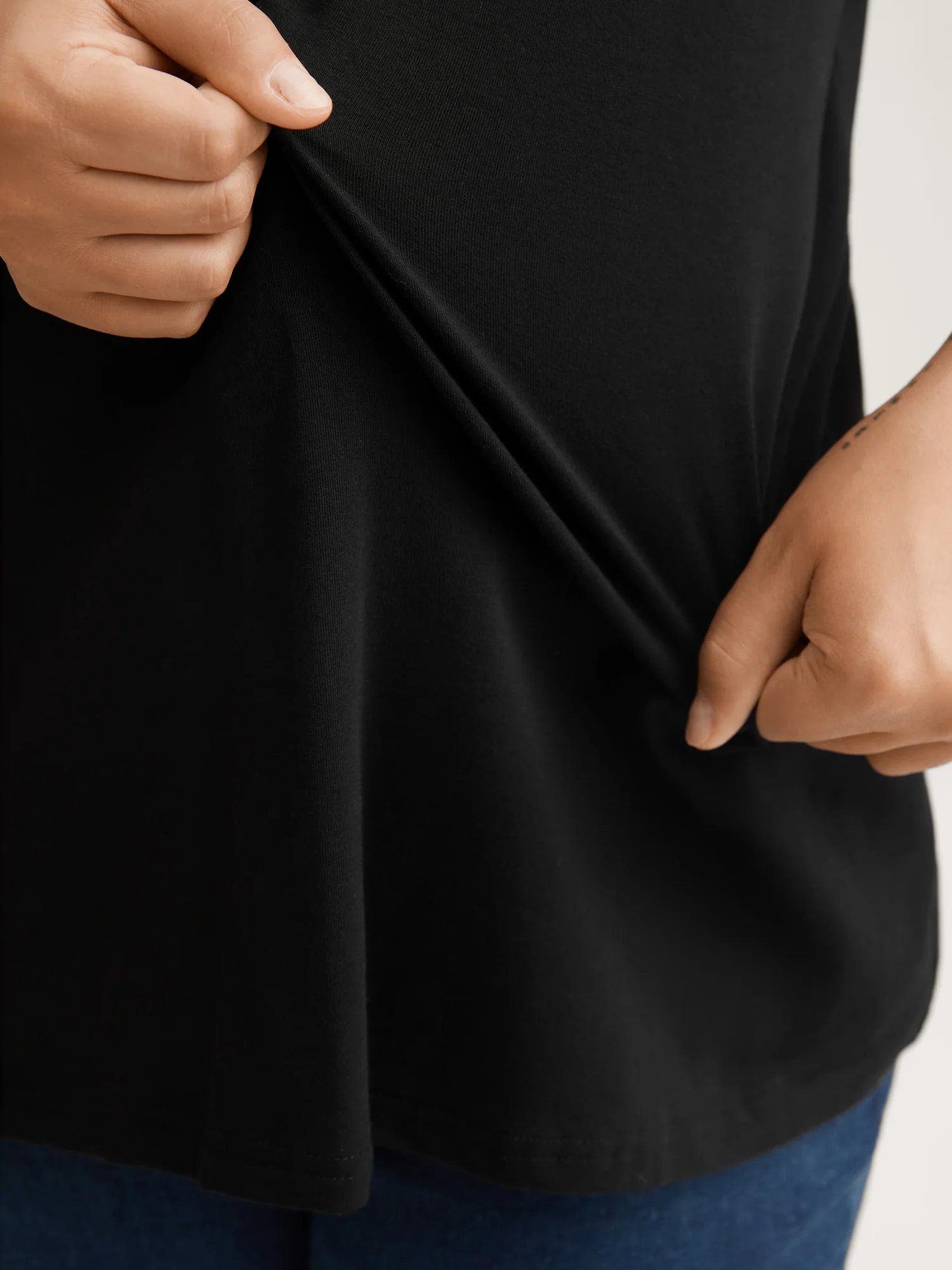 Cotton V Neck Plain Basic T-shirt - Image 8