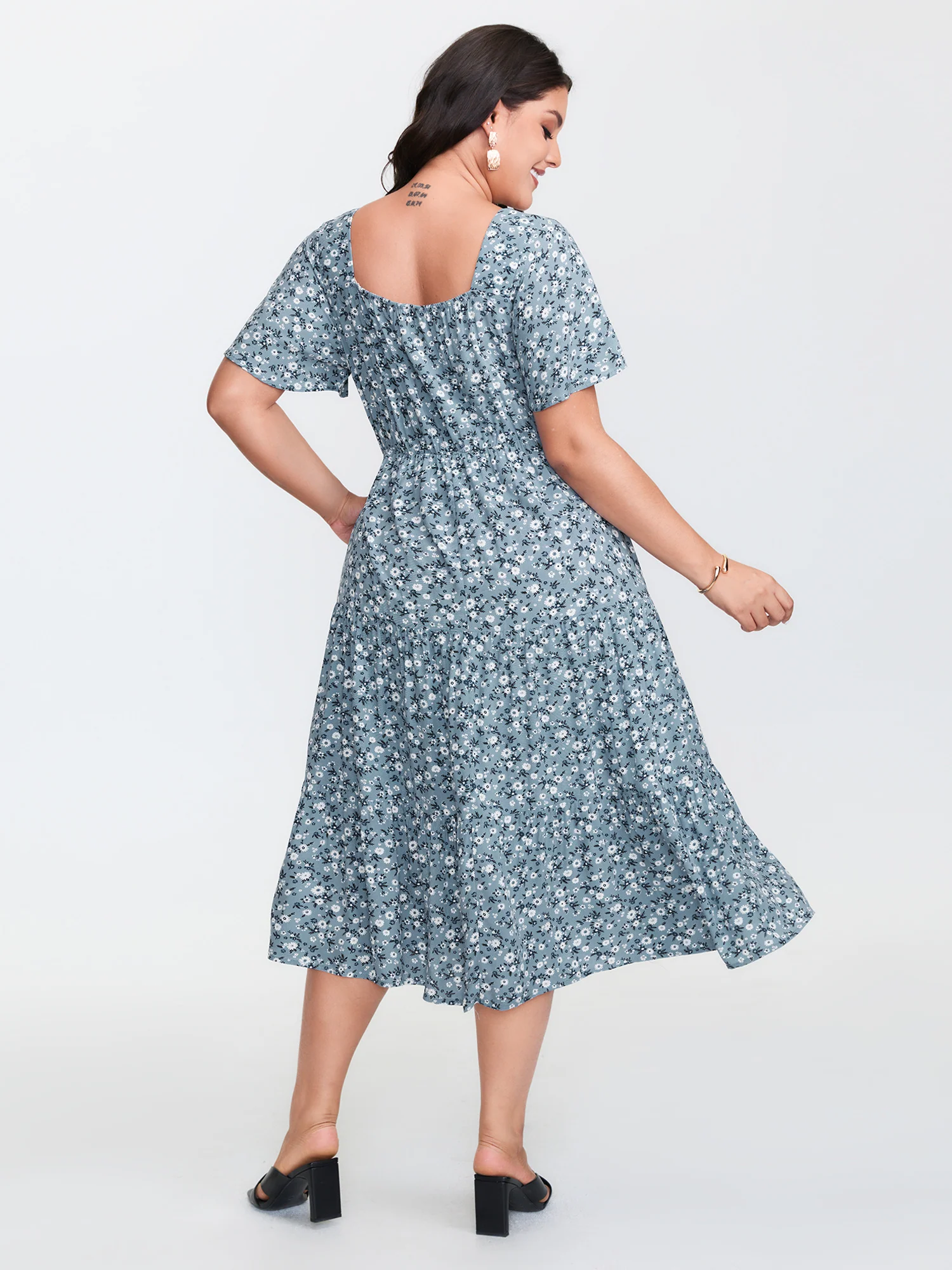 Ditsy Floral Sweetheart Drawstring Pocket Tiered Dress - Image 16