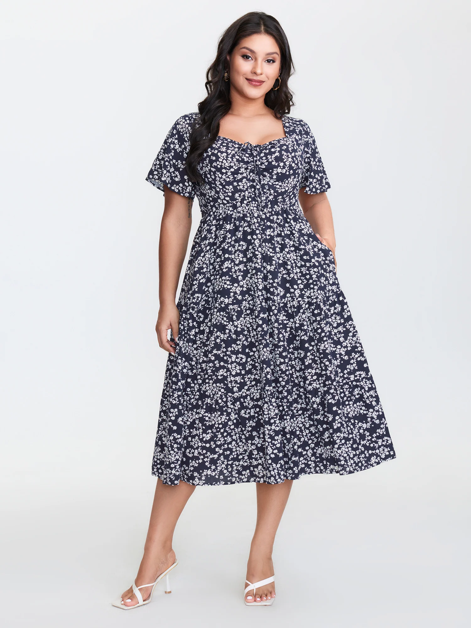 Ditsy Floral Sweetheart Drawstring Pocket Tiered Dress - Image 23