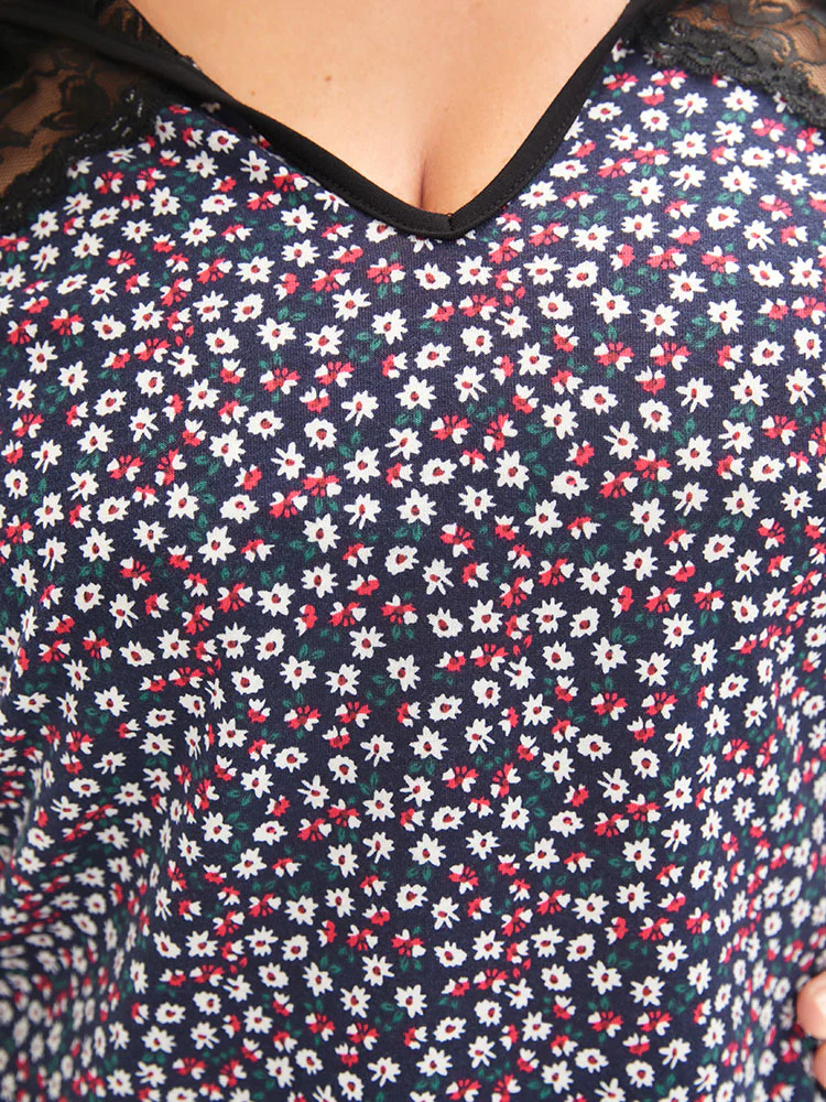 Floral Contrast Lace Ties Neck T-shirt - Image 6