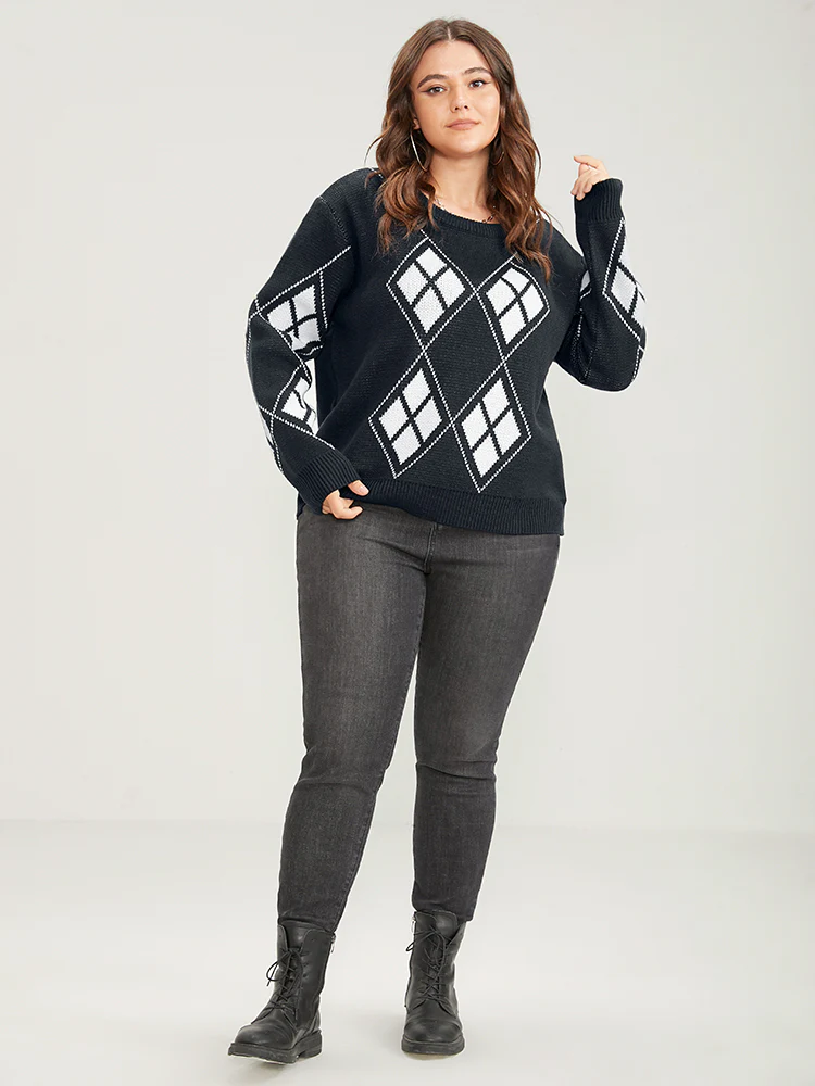 Geometric Contrast Pointelle Knit Round Neck Knit Top - Image 6