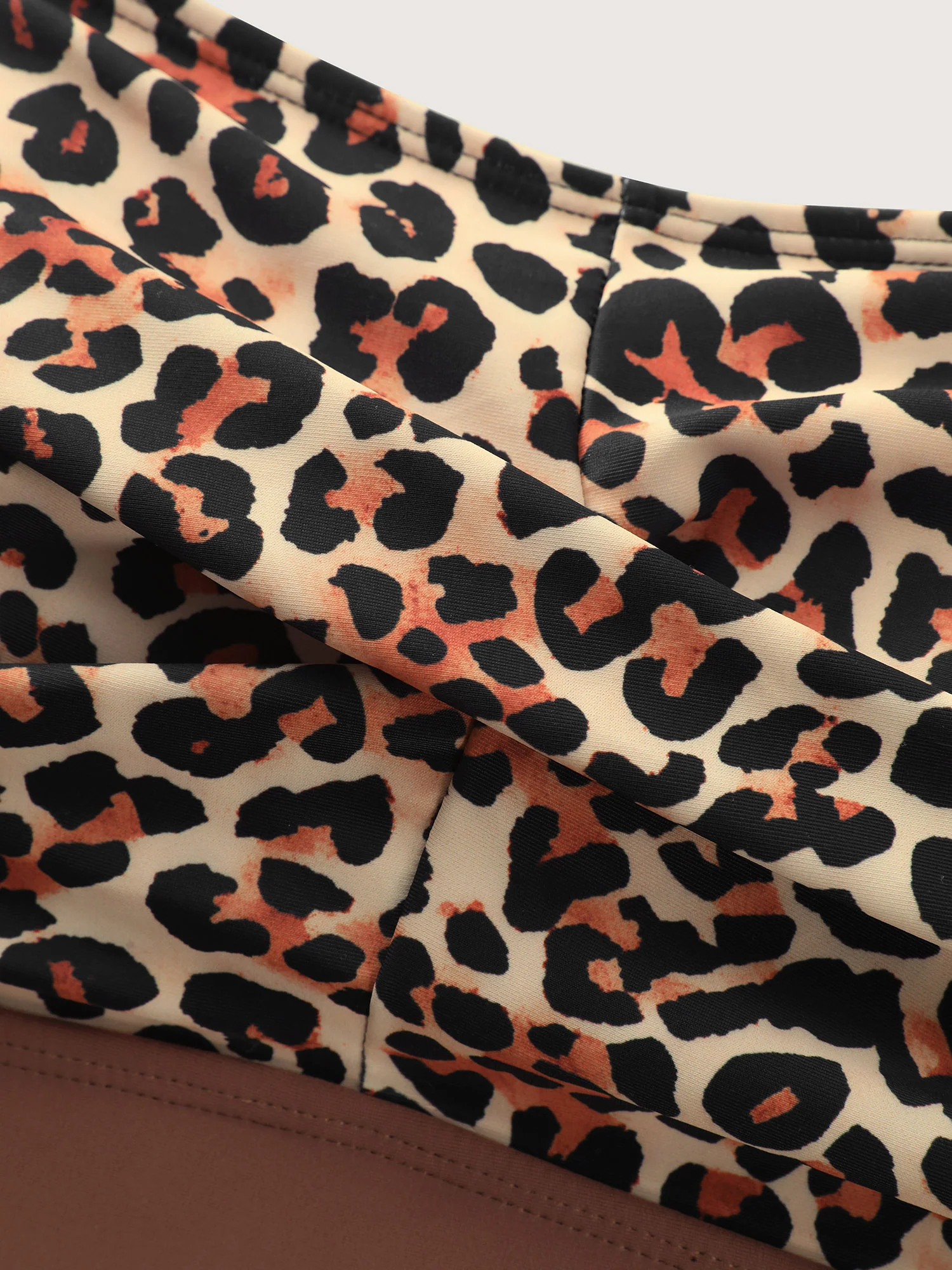 Leopard Print Twist Front Swim Top - Image 4