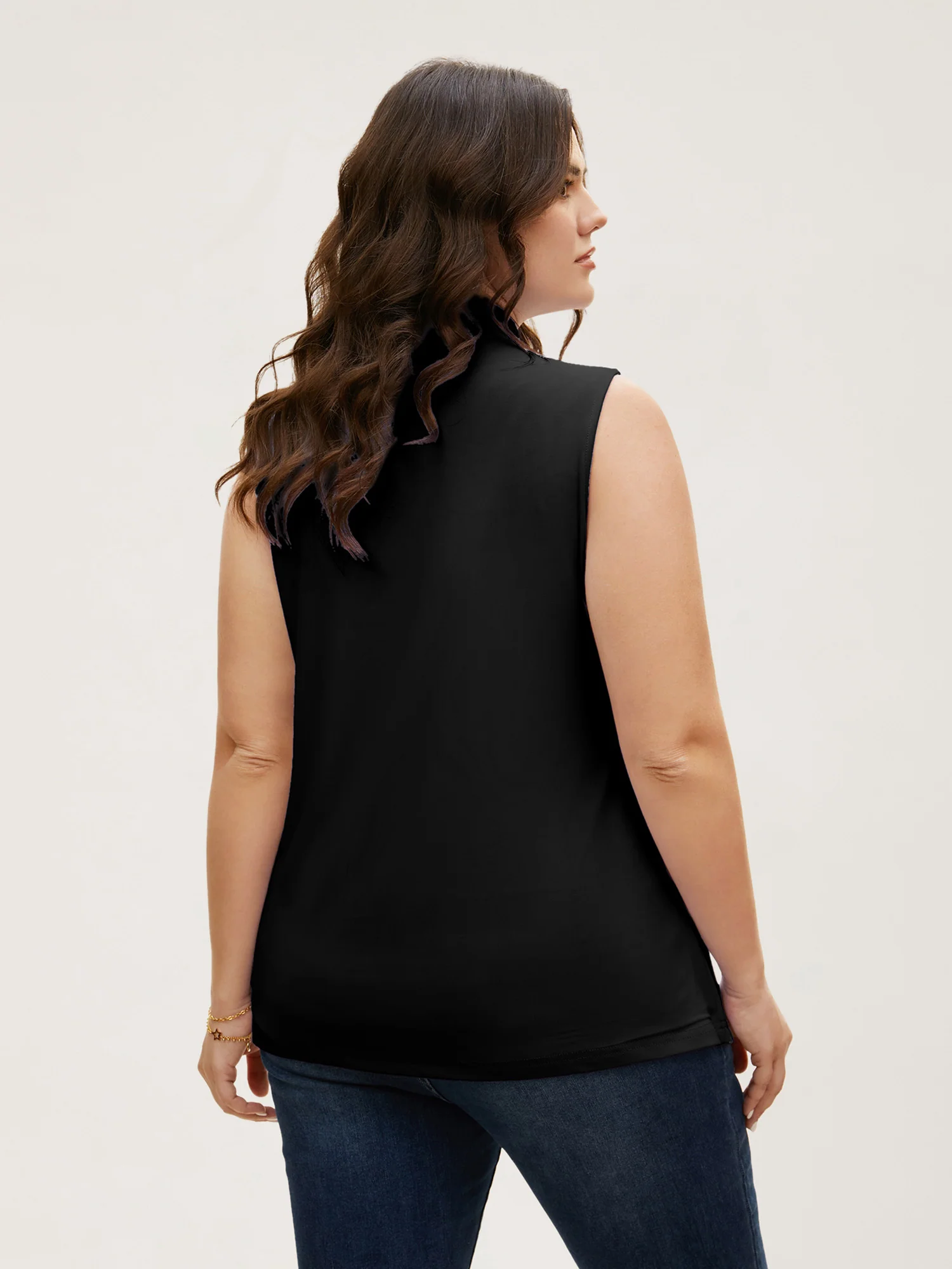 Overlap Collar Solid Pleated Tank Top - Image 3