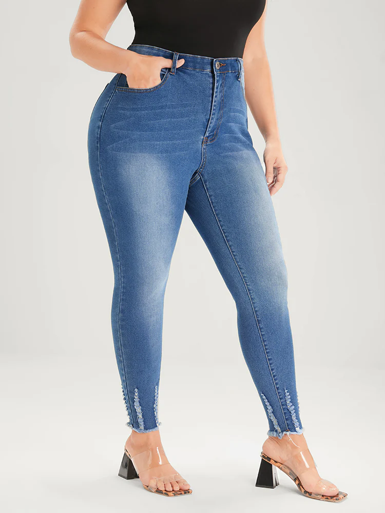 Skinny Very Stretchy Mid Rise Medium Wash Pocket Jeans - Image 4