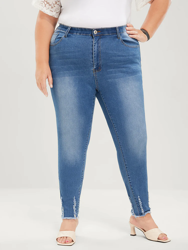 Skinny Very Stretchy Mid Rise Medium Wash Pocket Jeans - Image 8