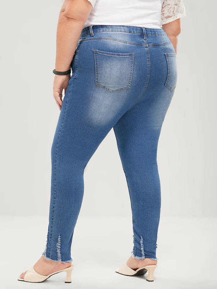 Skinny Very Stretchy Mid Rise Medium Wash Pocket Jeans - Image 9