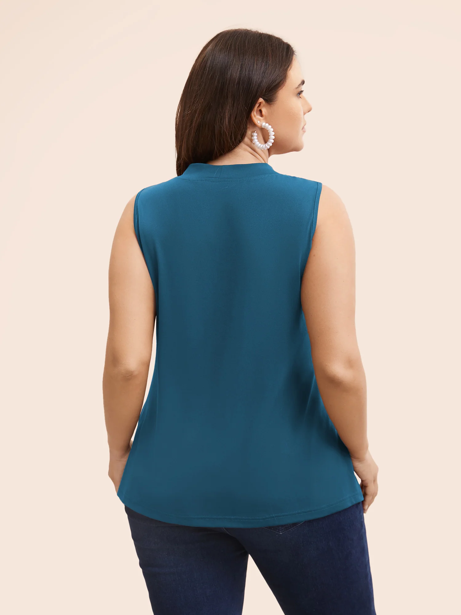 Solid Asymmetrical Neck Twist Front Tank Top - Image 11