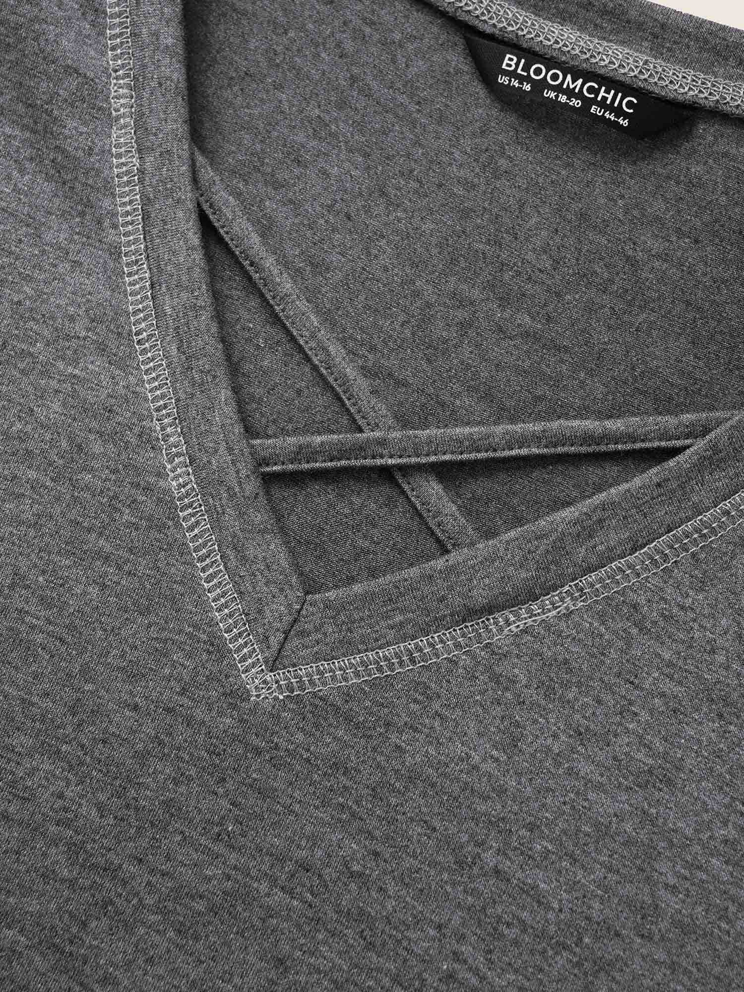 Solid Crisscross Neck Contrast Stitch T-shirt - Image 11