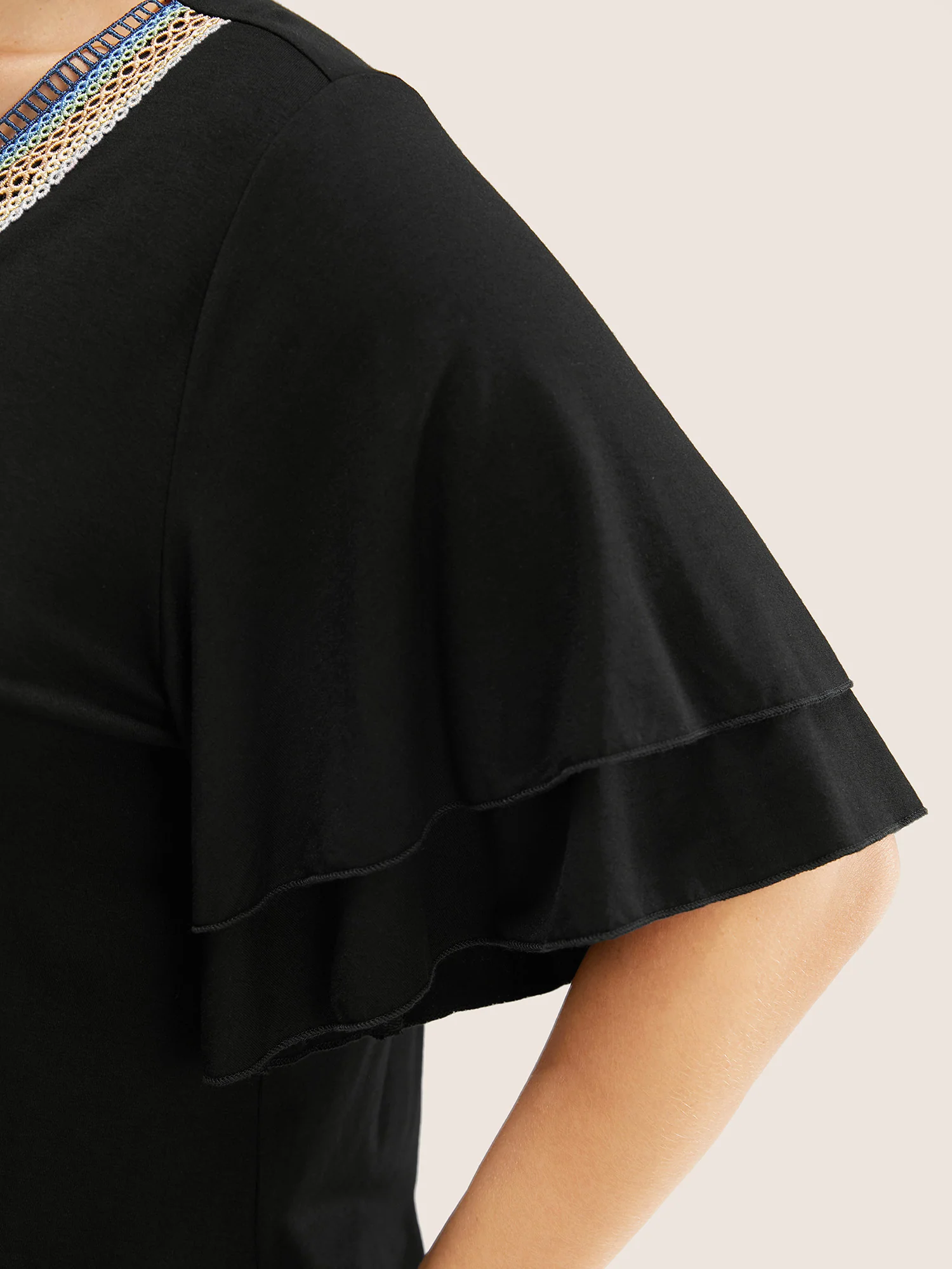 Solid Crochet Lace Ruffle Tiered Sleeve V Neck T-shirt - Image 4