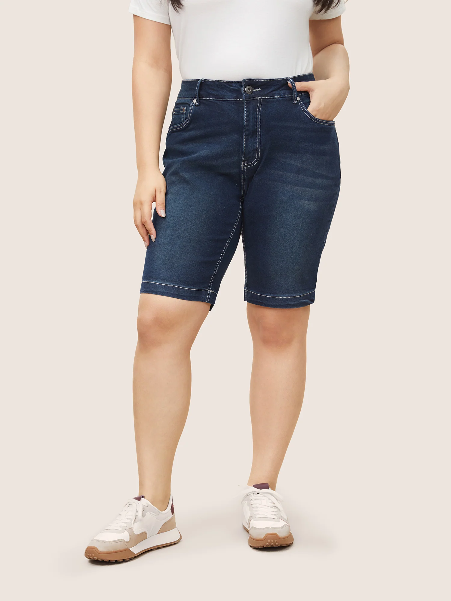 Very Stretchy High Rise Dark Wash Denim Shorts - Image 15