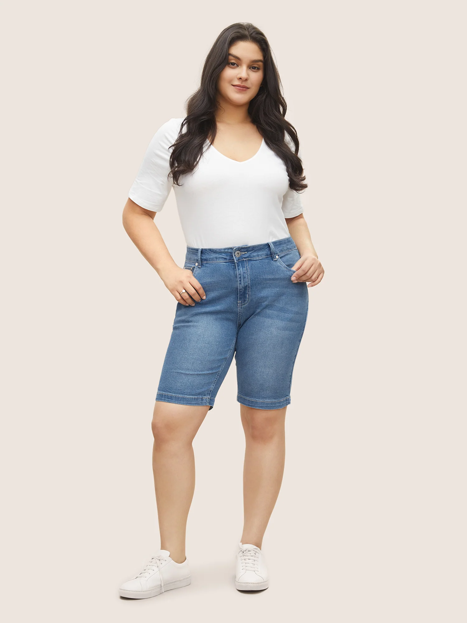 Very Stretchy High Rise Dark Wash Denim Shorts - Image 3