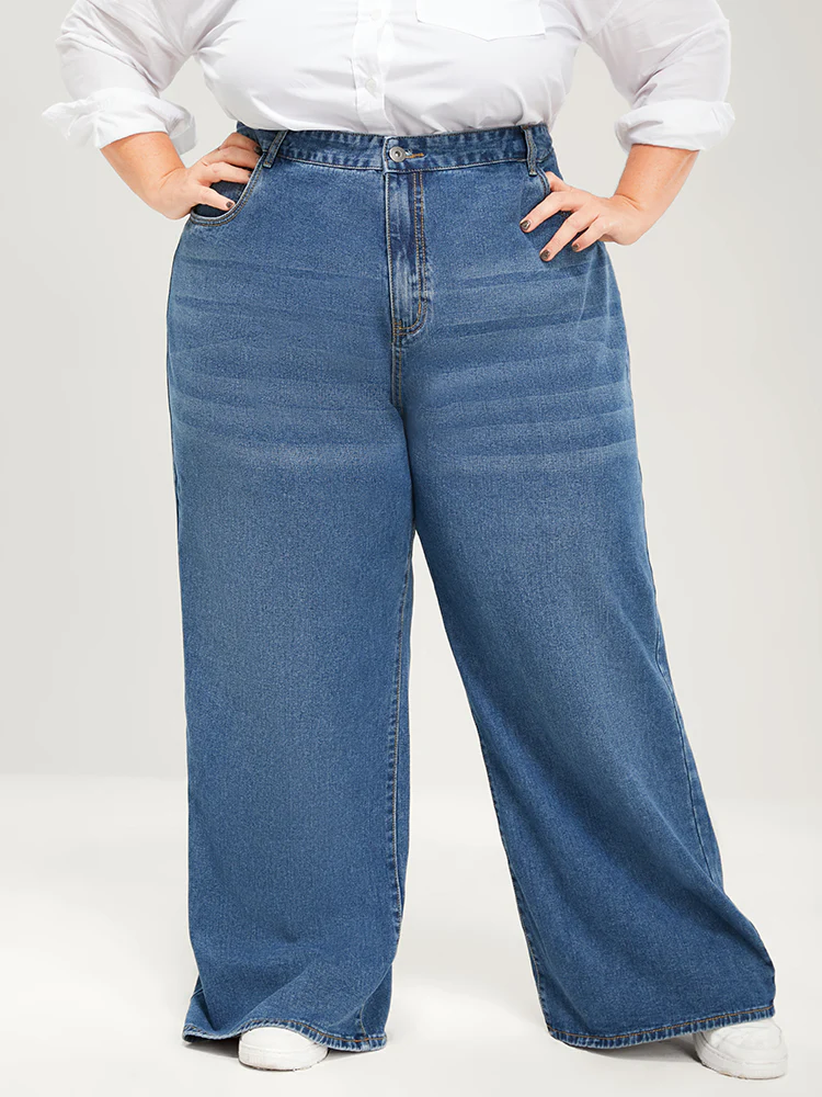 Wide Leg Moderately Stretchy High Rise Medium Wash Jeans - Image 9